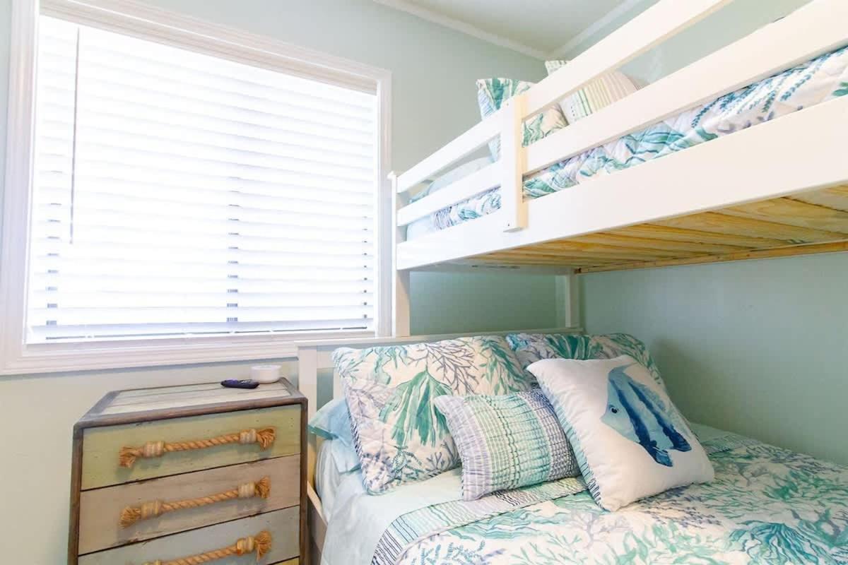 Beach Harbour 16 @ The Carolina Beach Boardwalk - Full Remodel! Екстериор снимка